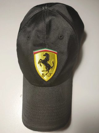 Gorra Ferrari Negra