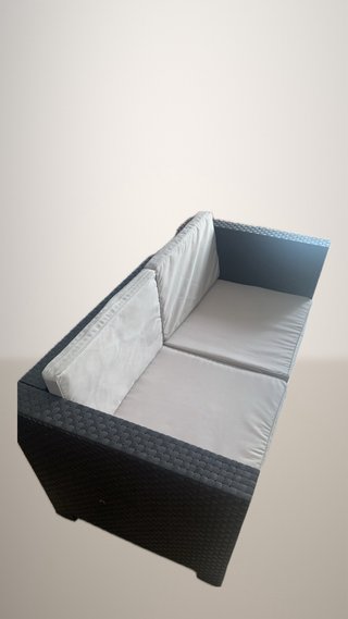 Muebles de jardín: sofá, 2 sillones y mesa