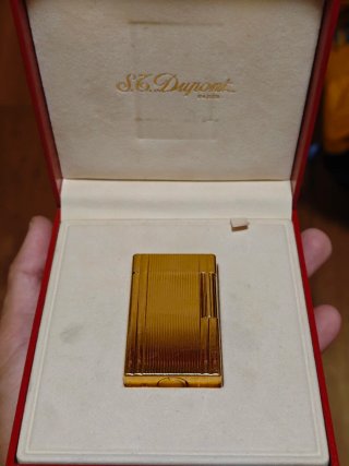 Mechero S.T. Dupont Ligne 2 Baño en Oro