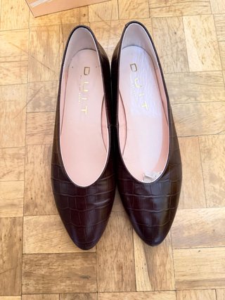 Zapatos de salón marrones