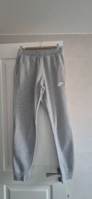 Pantalón de chándal Nike gris talla S