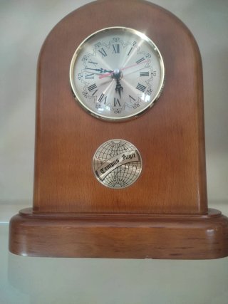 Reloj de Sobremesa Clásico