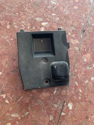 Tapa Batería Yamaha Aerox