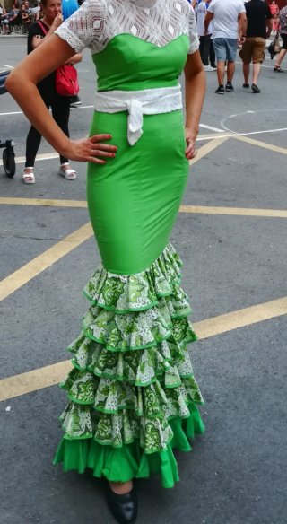 Vestido de flamenca blanco y verde
