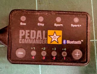 Pedal Commander Bluetooth para FJ Cruiser