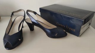 Sandalias de piel Carmen López Talla 37