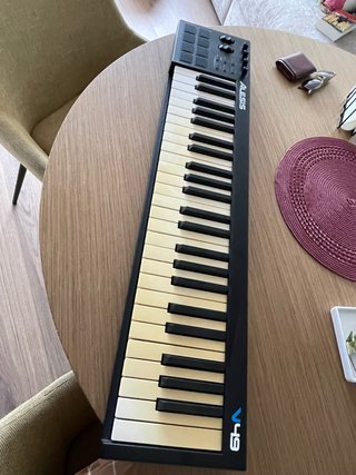 Alesis V49 – Teclado controlador MIDI