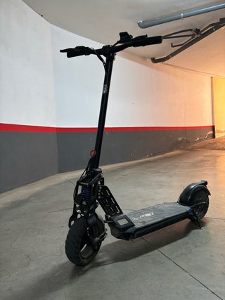 Patinete eléctrico B-MOV para reparar