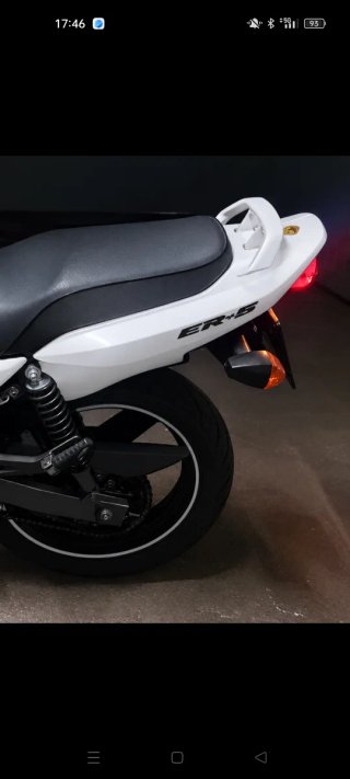 Asidero trasero Kawasaki ER-5