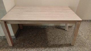 Mesa de Comedor de Madera