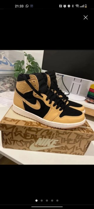 Nike Air Jordan 1