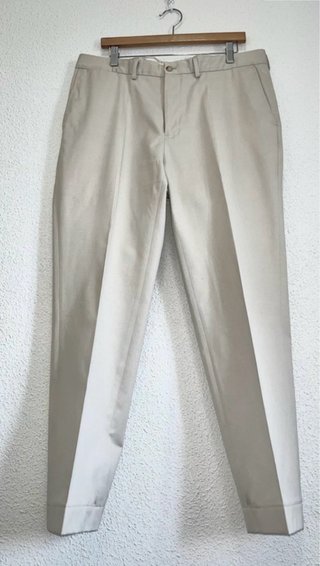 Pantalones chinos beige