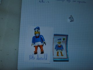 Figura di Paperino della collezione di uova Kinder Disney