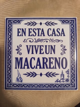 Azulejo En esta casa vive un Macareno