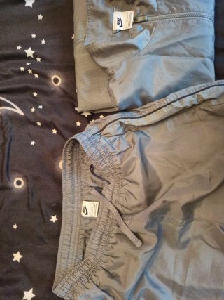 Conjunto Nike Gris y Negro Talla L impecable