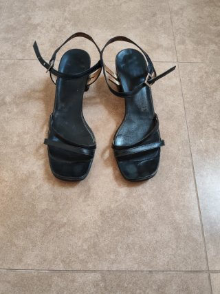 Sandalias de Piel Negras