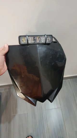Careta Plana para Moto con Foco LED