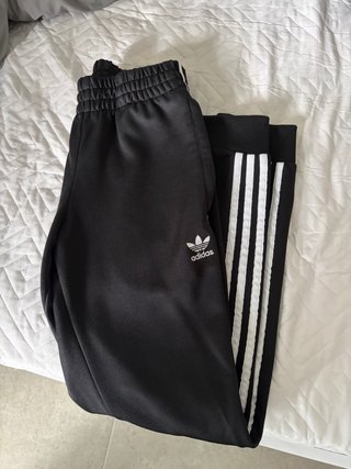 Pantalón de chándal adidas negro y azul