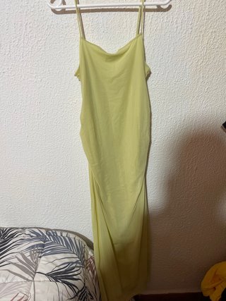 Vestido largo de tirantes amarillo
