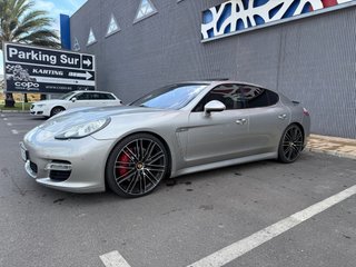 Porsche Panamera Turbo 4.8 V8 500CV