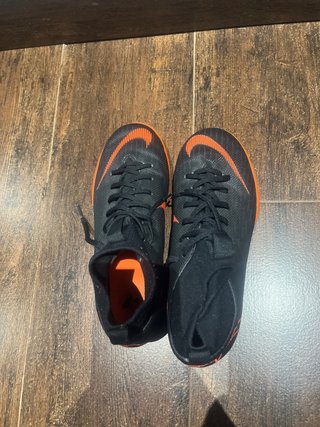 Bambas fútbol sala Nike (tallas 36.5 y 38)