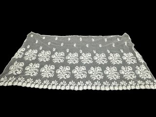 Encaje de Tul Bordado Antiguo