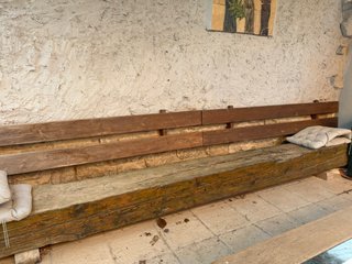 Banco de madera rústico