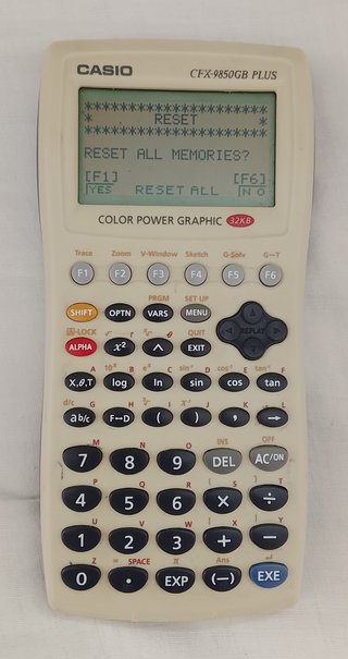 Calculadora Casio CFX-9850GB PLUS