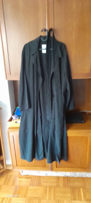 Gabardina Negra 100×100 liocel