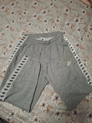 Pantalón de chándal Nike gris
