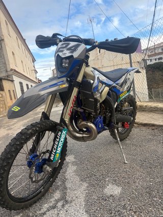 Moto de Enduro Sherco 250