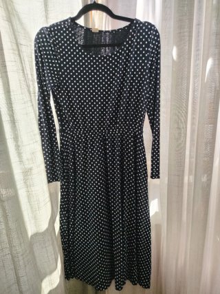 Vestido midi de lunares