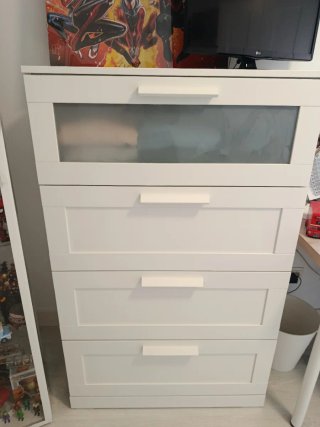 Cómoda IKEA de 4 cajones blanca