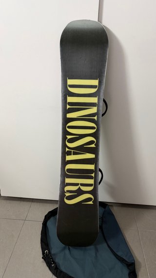 Snowboard Dinosaurs Will Die Rat con fijaciones