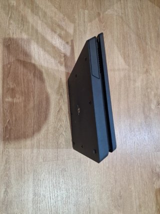 Consola PlayStation 4 (PS4) Slim Negra 1TB