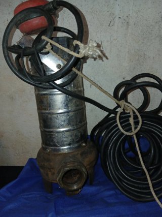 Bomba de agua sumergible