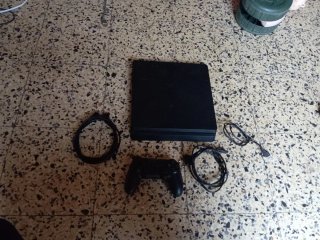 PS4 (PlayStation 4) 1TB Negra