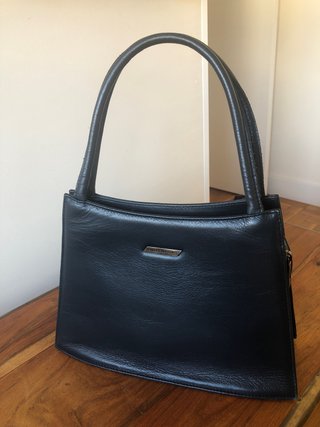 Bolso de piel de tafilete azul marino