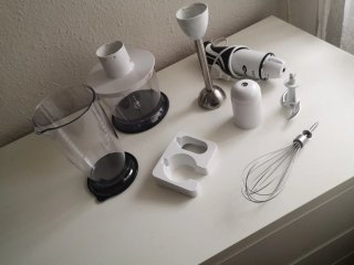 Batidora de mano con accesorios