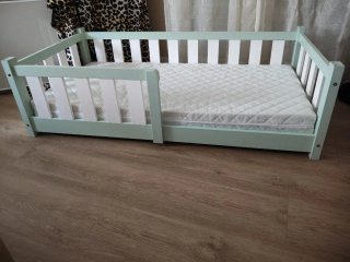 Cama Infantil con Barreras de Seguridad y colchón