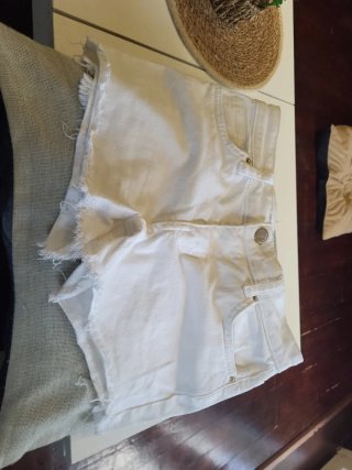 Pantalones cortos blancos Brownie