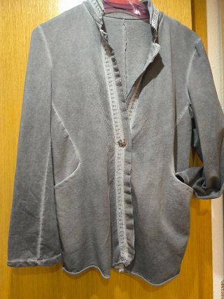 Americana Gris Algo Bonito Talla Única
