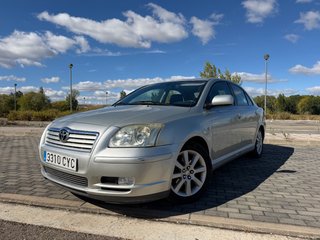 Toyota Avensis 2004