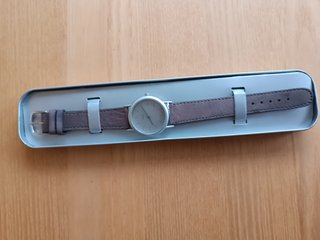 Reloj Lexon con correa marrón