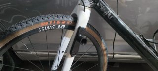 Porta luces para sistema B-RAÍL. Para gravel.
