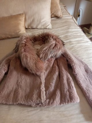 Chaqueta de pelo rosa