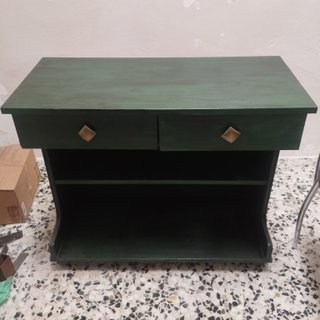 Mesa de madera verde para TV o escritorio
