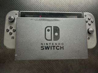 Nintendo Switch con Mando y 3 Juegos