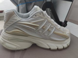 Zapatillas Adidas Jellyfish Blancas