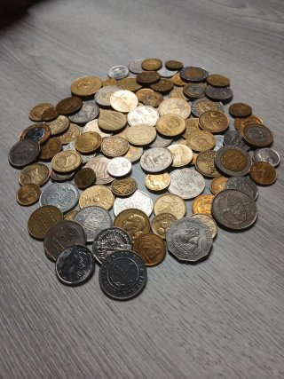 Lote de monedas variadas